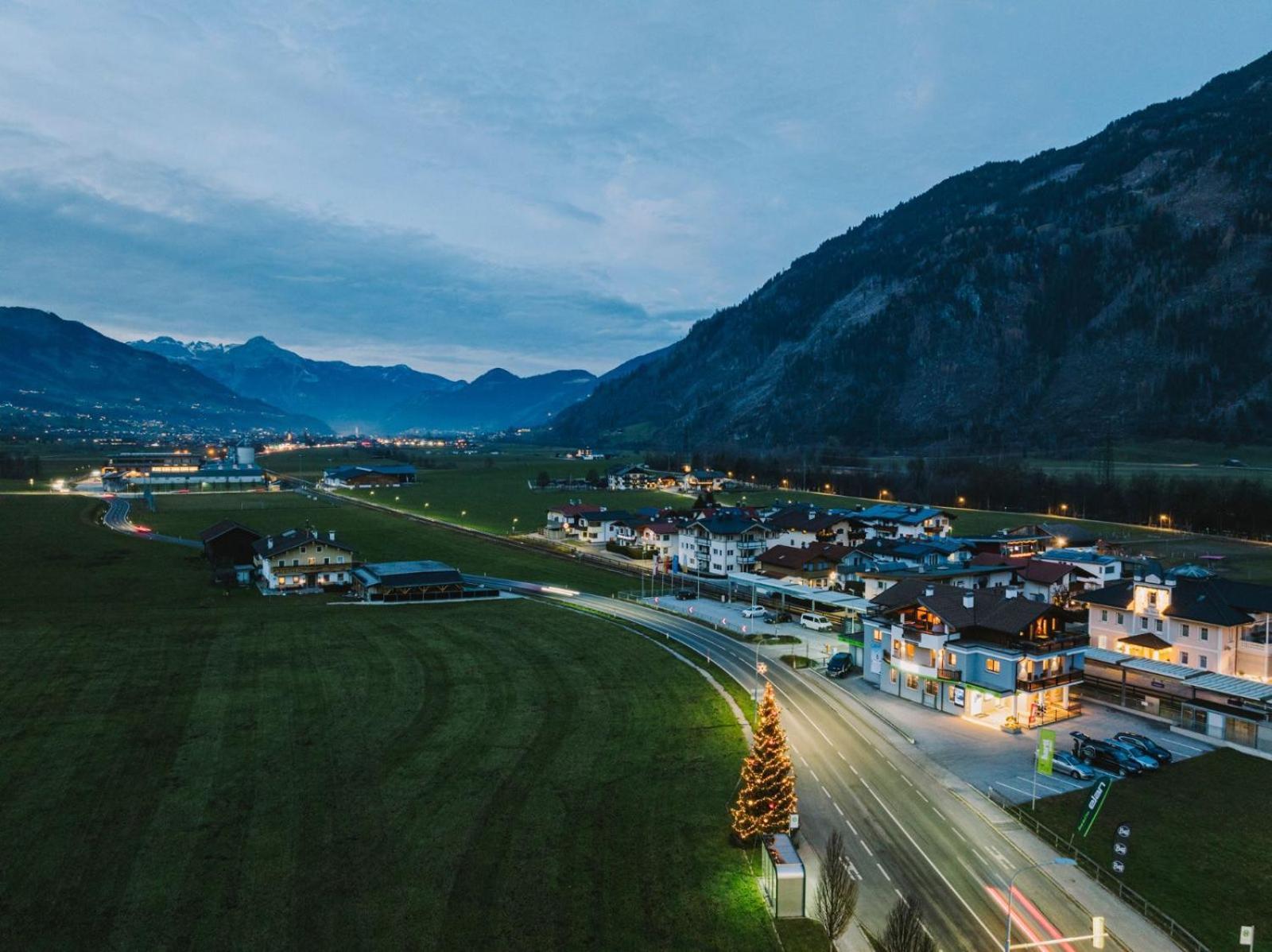 Apart Hartl Ried im Zillertal Exterior photo
