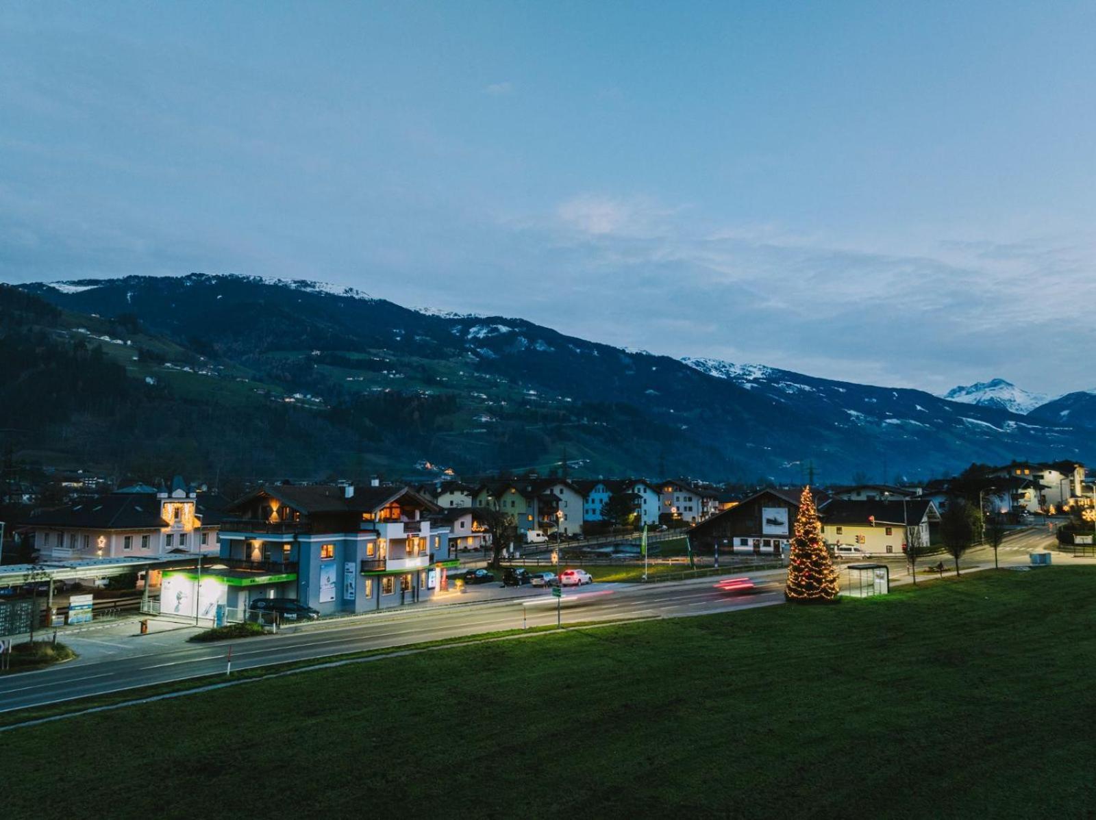 Apart Hartl Ried im Zillertal Exterior photo